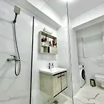 Luxury 2 Bed-room Apartmán