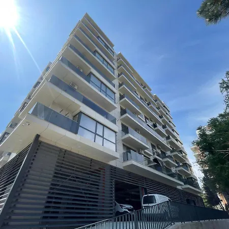 Luxury 2 Bed-room Apartment