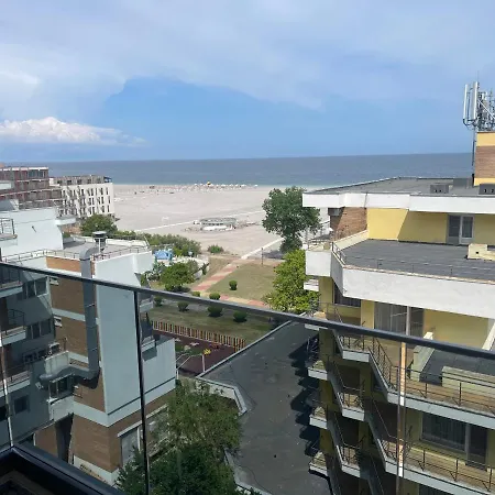 Luxury 2 Bed-room Apartment