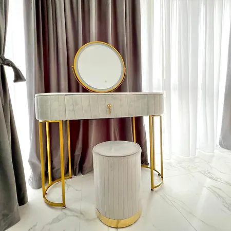 Luxury 2 Bed-room Apartment Mamaia