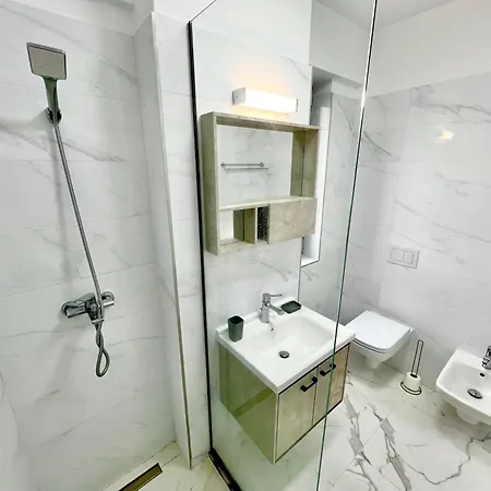 Luxury 2 Bed-room * 마마이아