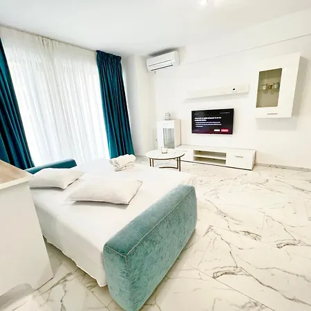 Luxury 2 Bed-room 아파트 *