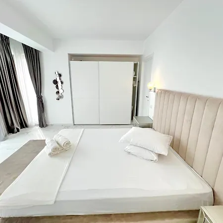 Luxury Residence Apartments & Studio *